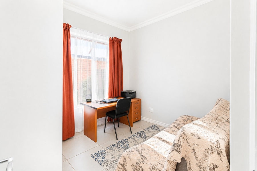 2 Bedroom Property for Sale in Xanadu Eco Park North West